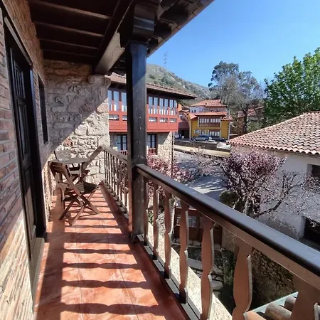 Hotel Casona D'alevia