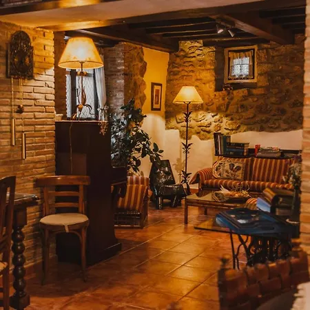 Casona D'alevia 3*