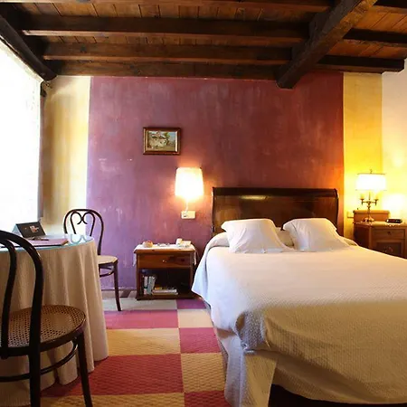 Casona D'alevia Hotel