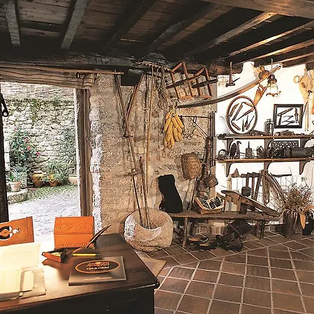 Casona D'alevia Hotel