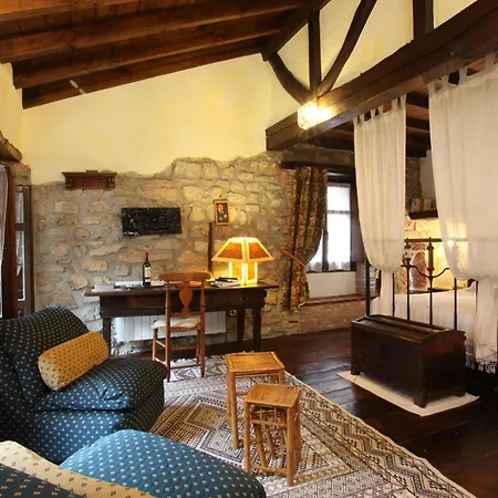 Hotel Casona D'alevia 3*