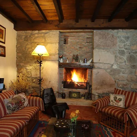 Hotel Casona D'alevia 3*
