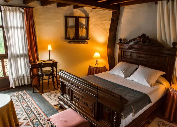 Casona D'alevia Hotel