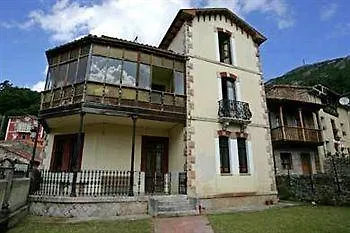 Hotel Casona D'alevia 3*